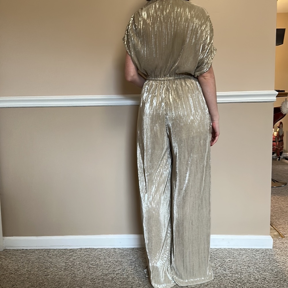 Metallic Champagne Wide-Leg Jumpsuit - Picture 3 of 7